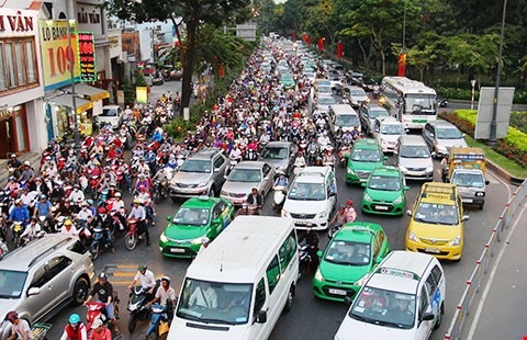 Người dân phản ánh đường Nguyễn Văn Bảo, Q. Gò Vấp thường xuyên kẹt xe, Sở GTVT tổ chức lưu thông 1 chiều xe ô tô. Ảnh minh họa
