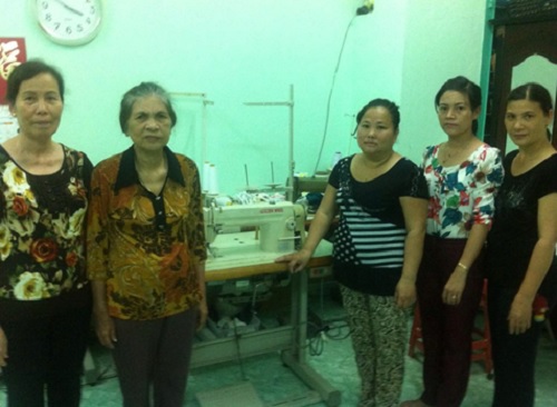 Hỗ trợ phương tiện sinh kế cho phụ nữ có hoàn cảnh khó khăn ở phường Thanh Khê Đông, quận Thanh Khê, Đà Nẵng.