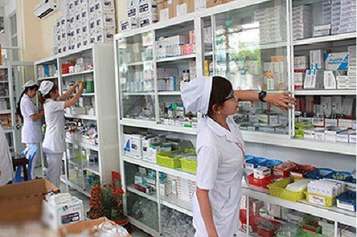 Gần 1.600 nhà thuốc ở TPHCM có nguy cơ bị đóng cửa