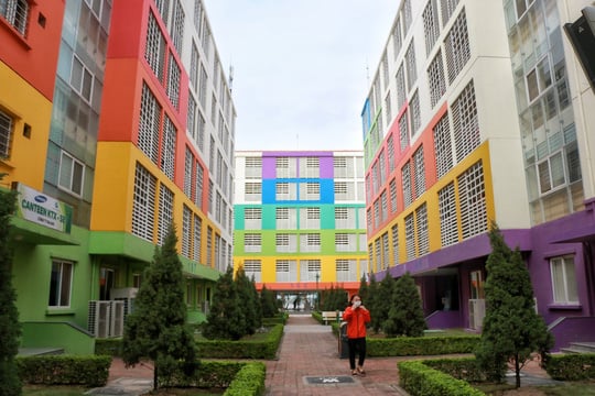 Tại Khu công nghiệp Yên Phong, tỉnh Bắc Ninh, SEV xây dựng khu nhà ở cho nữ công nhân khá khang trang với sức chứa hơn 2000 người. Ảnh: Huy Thanh