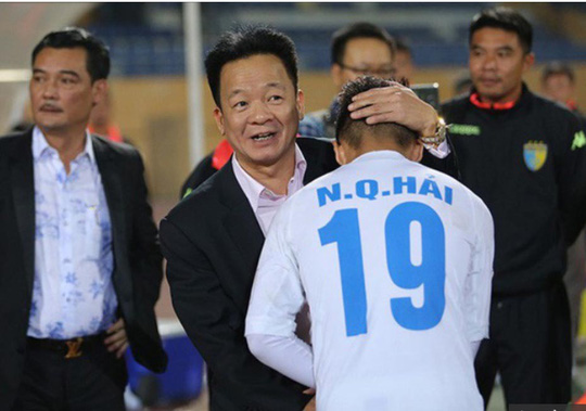 Ông bầu Đỗ Quang Hiển và Quang Hải - tài năng tỏa sáng ở đấu trường U23 châu Á