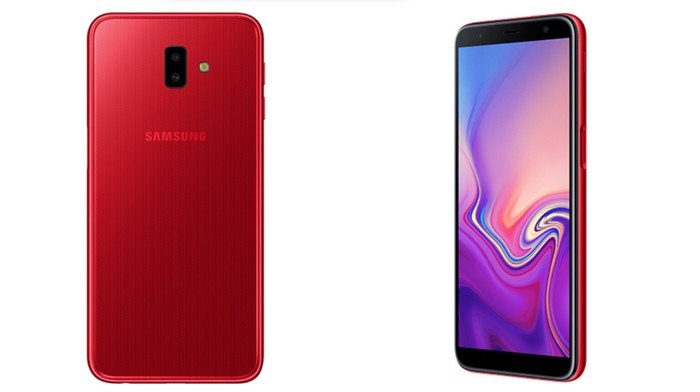 Samsung Galaxy J4+ (trái) và Galaxy J6+(phải)