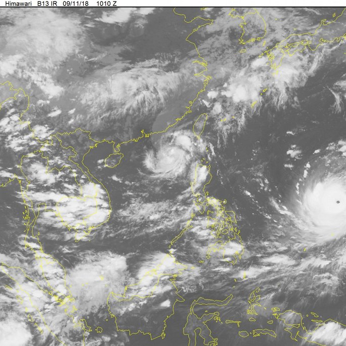 Hình ảnh mây vệ tinh của bão số 5 và siêu bão MANGKHUT. (Ảnh: TTKTTVTW)  