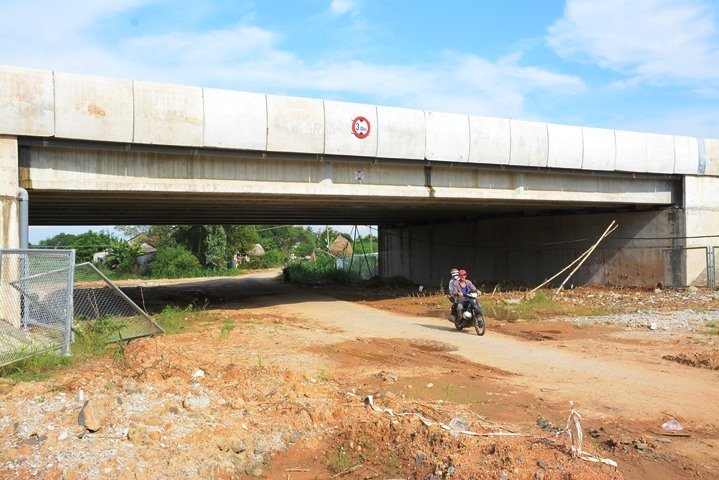 Cầu VD09B tại Km 107+829 CT.01, thôn Phú Lễ 1 (xã Bình Trung) - nơi xảy ra hiện tượng thấm dột sau trận mưa