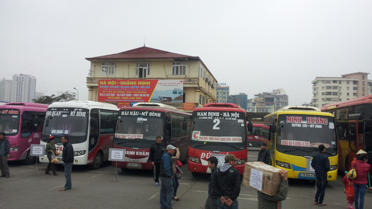 Xe khách hoạt động tại Bến xe Mỹ Đình, TP Hà Nội