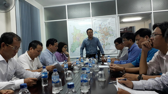 Ông Nguyễn Hữu Hùng, Giám đốc sở GTVT Kon Tum, đã báo cáo tóm tắt vụ tai nạn.    