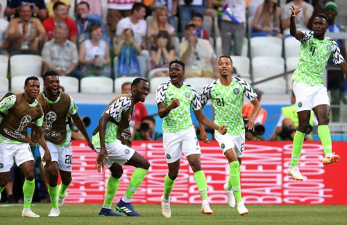 Nigeria thắng ấn tượng trước Iceland. Ảnh: Getty.