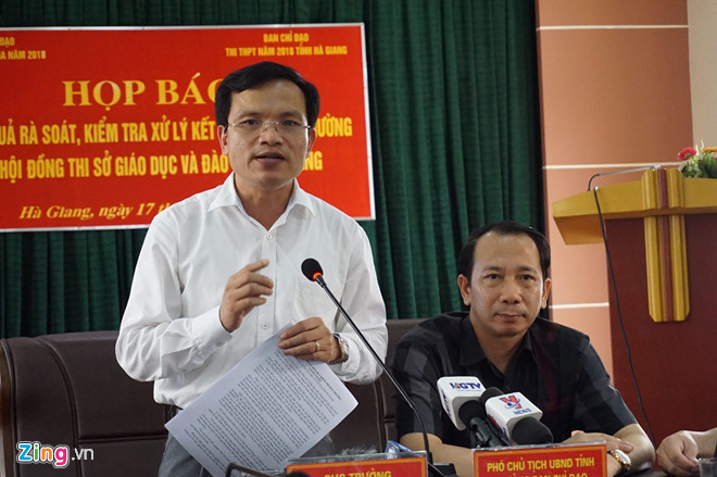 Ông Mai Văn Trinh thông tin về những sai phạm trong kỳ thi THPT quốc gia 2018 tại Hà Giang. Ảnh: Nguyễn Sương.