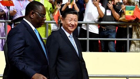 Chủ tập Trung Quốc, Tập Cận Bình (trái) đang rất quan tâm đến các quốc gia châu Phi