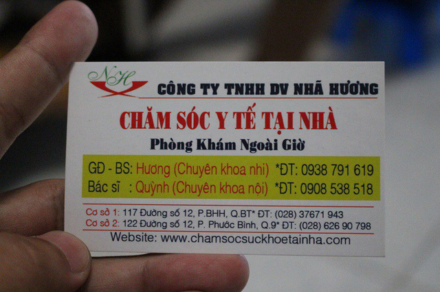 Name card của Công ty Nhã Hương được chính bà Giám đốc cung cấp cho phóng viên