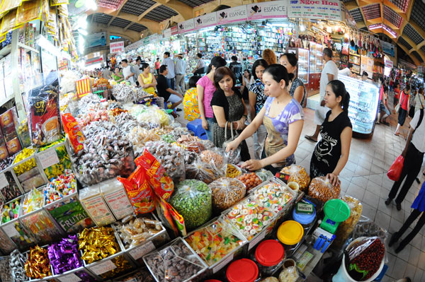 Các chợ truyền thống tại TP.HCM chuẩn bị đa dạng bánh mứt cho thị trường Tết. Ảnh: Minh họa