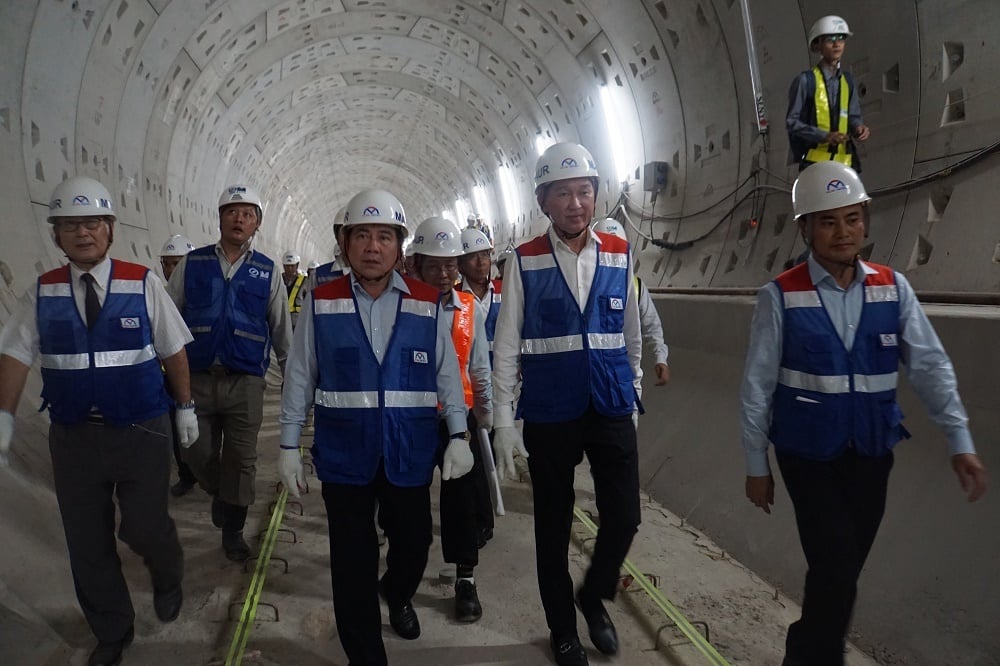 Chủ tịch UBND TP.HCM cùng đoàn công tác đi thị sát dự án tuyến metro Bến Thành – Suối Tiên  