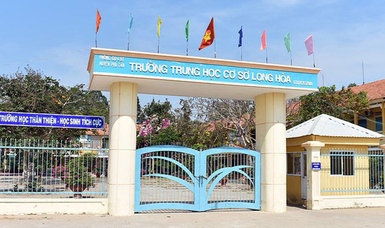 Trường THCS Long Hoà, nơi xảy ra vụ việc thầy giáo đánh học sinh    