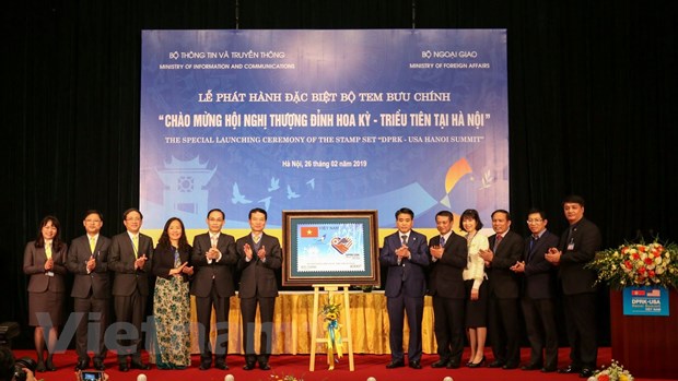 Bộ tem còn có ý nghĩa khẳng định Việt Nam luôn chân thành, nỗ lực trong việc tham gia giải quyết các vấn đề mang tính toàn cầu, đóng góp vào vấn đề kiến tạo hòa bình cho khu vực và trên thế giới. (Ảnh: Minh Sơn/Vietnam+)  
