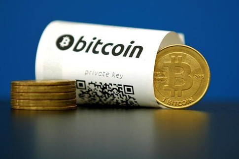 Giá trị đồng tiền ảo bitcoin thường biến động rất mạnh (Ảnh: Bloomberg)       