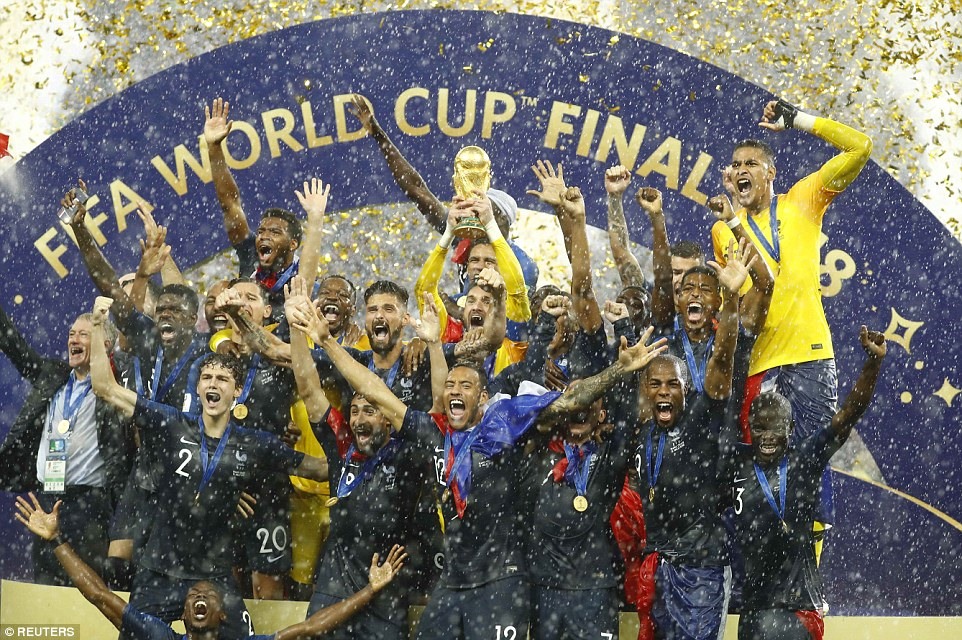 Đây là chiếc cúp vàng thế giới thứ 2 của đội tuyển Pháp. Họ đã trở lại đỉnh cao của bóng đá thế giới sau đúng 20 năm chờ đợi, kể từ ngày hạ Brazil 3-0 ở trận chung kết World Cup 1998.
