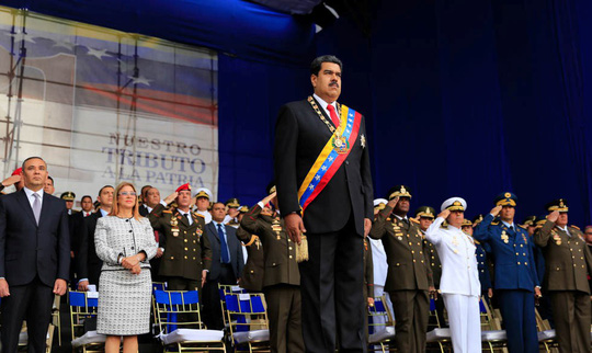Tổng thống Venezuela Maduro và các quan chức Venezuela trong Lễ kỷ niệm 81 năm ngày Vệ binh Quốc gia. Ảnh: Reuters