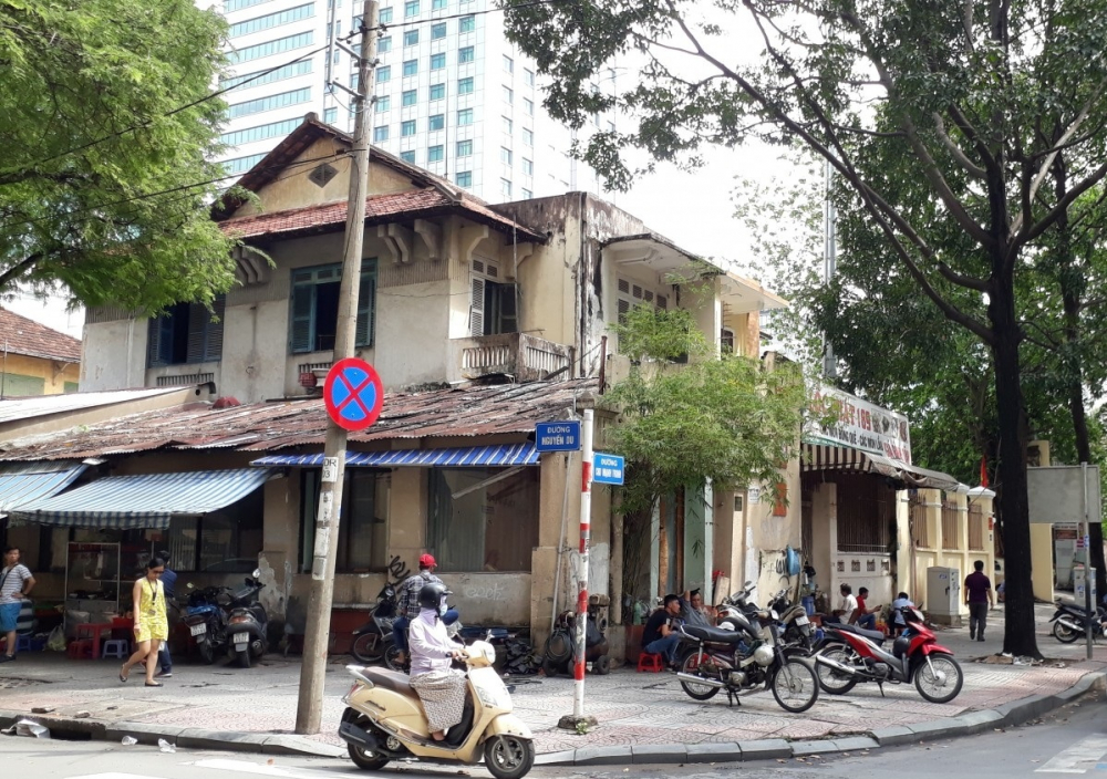 Khu đất hai mặt tiền ở đường Nguyễn Du và Chu Mạnh Trinh.