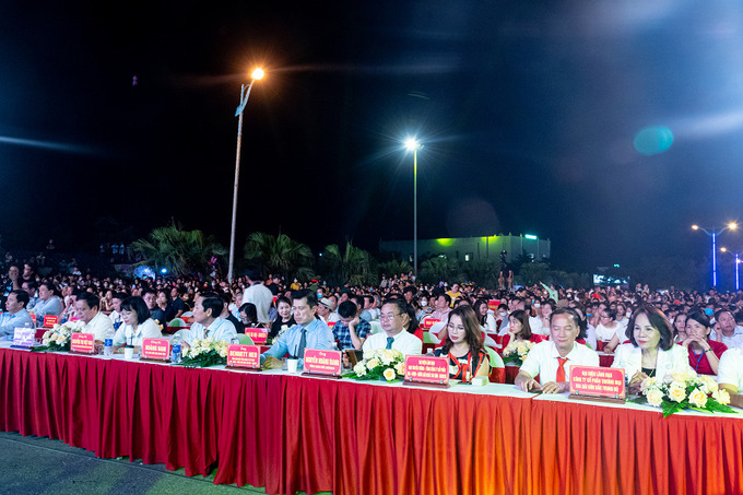 Lễ hội Văn hóa - Ẩm thực Việt Nam năm 2023 tại Khu du lịch Cửa Việt thu hút đông đảo sự quan tâm của lãnh đạo và nhân dân địa phương