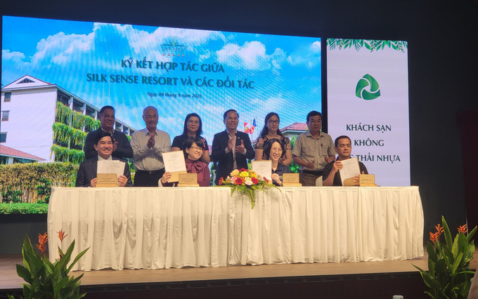 Silk Sense Hoi An River Resort ký kết hợp tác với các đối tác cùng thực hiện mục tiêu hạn chế rác thải nhựa.