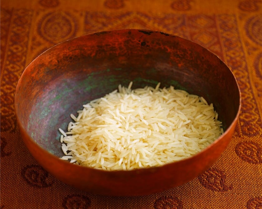 00871107-Basmati-rice-in-a-copper-bowl