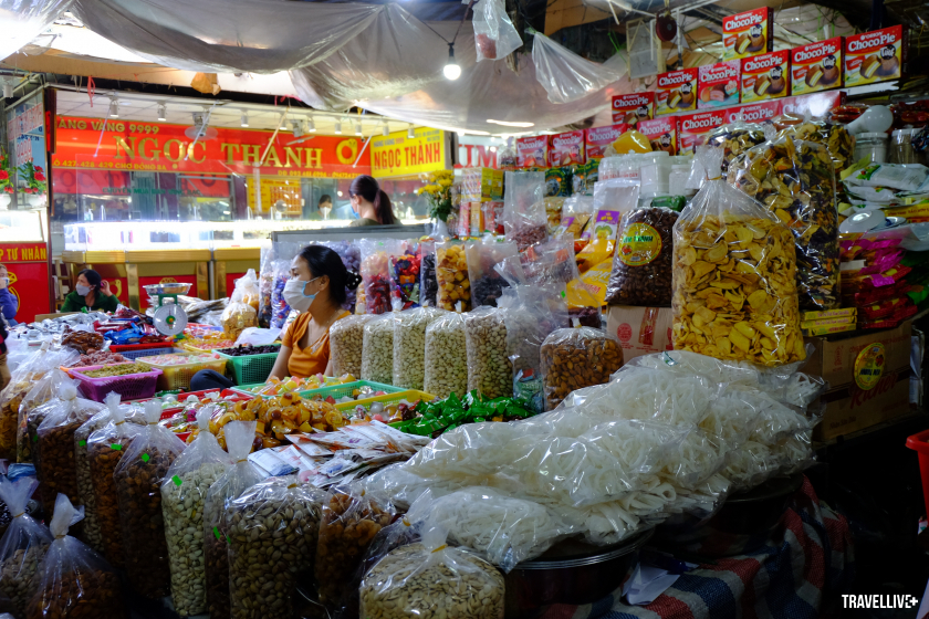 Chợ Đông Ba cuối năm.