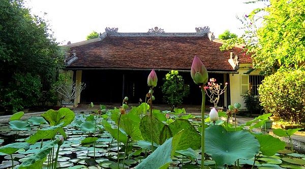 Nhà vườn xứ Huế