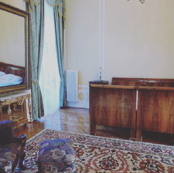 Góc nhỏ trong một căn phòng của Lâu đài Esterházy 