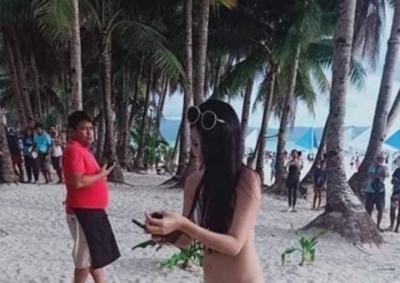 Nữ du khách 20 tuổi gây xôn xao với bộ bikini cô mặc trên đảo Boracay của Philippines (Ảnh: Facebook)
