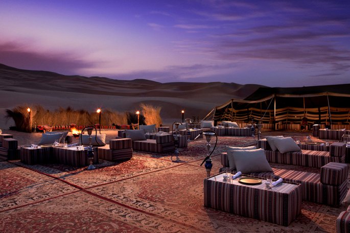 Bất chấp thời tiết khắc nghiệt như bão cát giữa sa mạc, khách sạn Qasr Al Sarab vẫn đẹp không tì vết