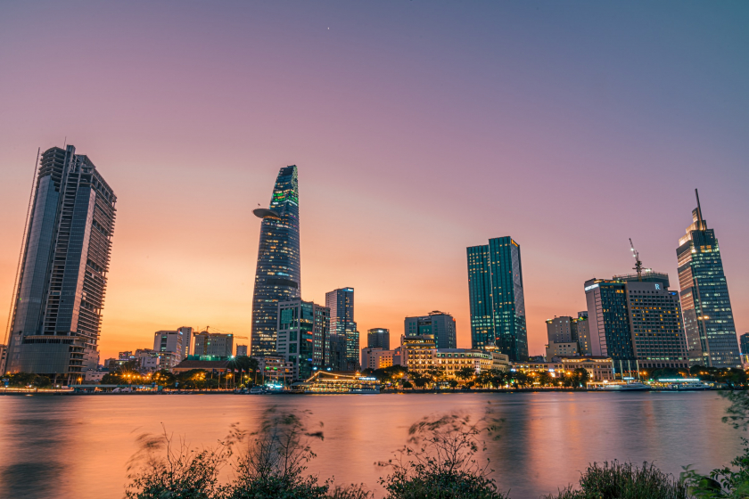 Việt Nam hiện miễn thị thực cho 24 quốc gia và vùng lãnh thổ.