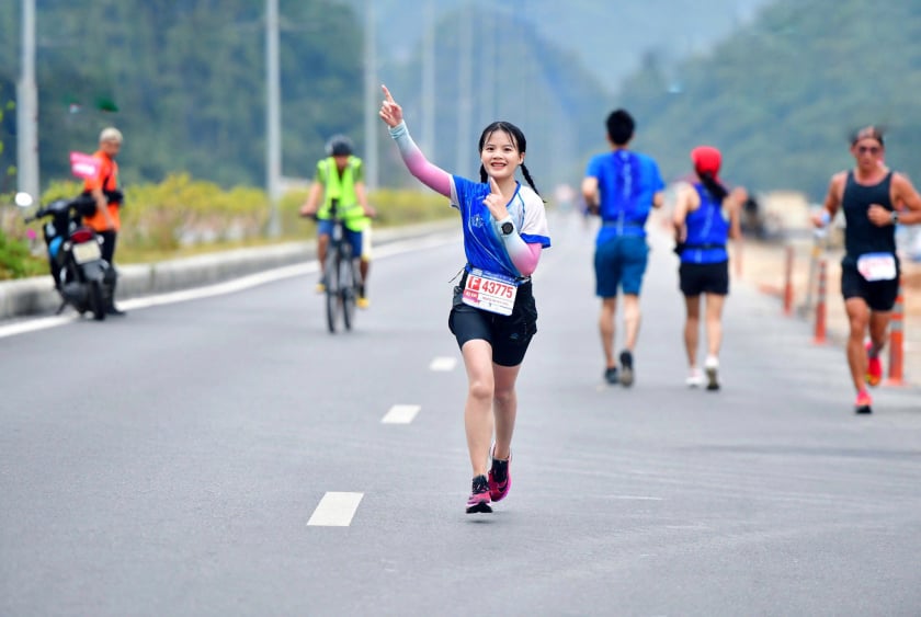 Trà Giang tìm đến bộ môn chạy bộ như là cách để cải thiện thể lực và tinh thần làm việc