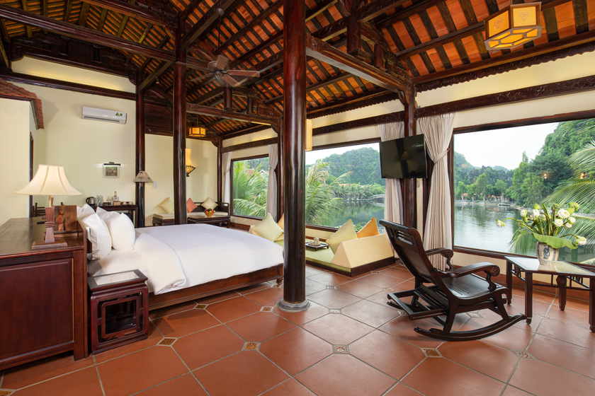 Emeralda Resort Tam Cốc mang đến cho du khách trải nghiệm khác biệt.
