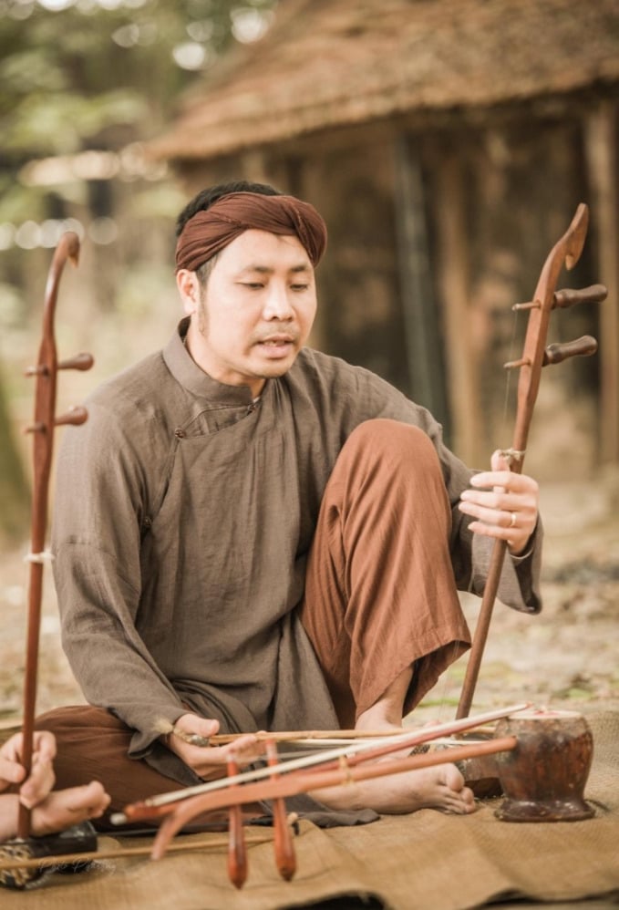 Đào Bạch Linh – truyền nhân cuối cùng của nghệ nhân hát xẩm Hà Thị Cầu.