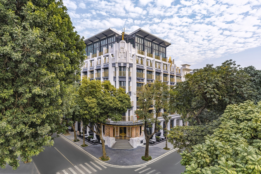 Khách sạn nghệ thuật Capella Hanoi tọa lạc ngay trung tâm thành phố vinh dự được trở thành địa điểm lưu trú của bốn cô gái nhà YG trong đợt lưu diễn này
