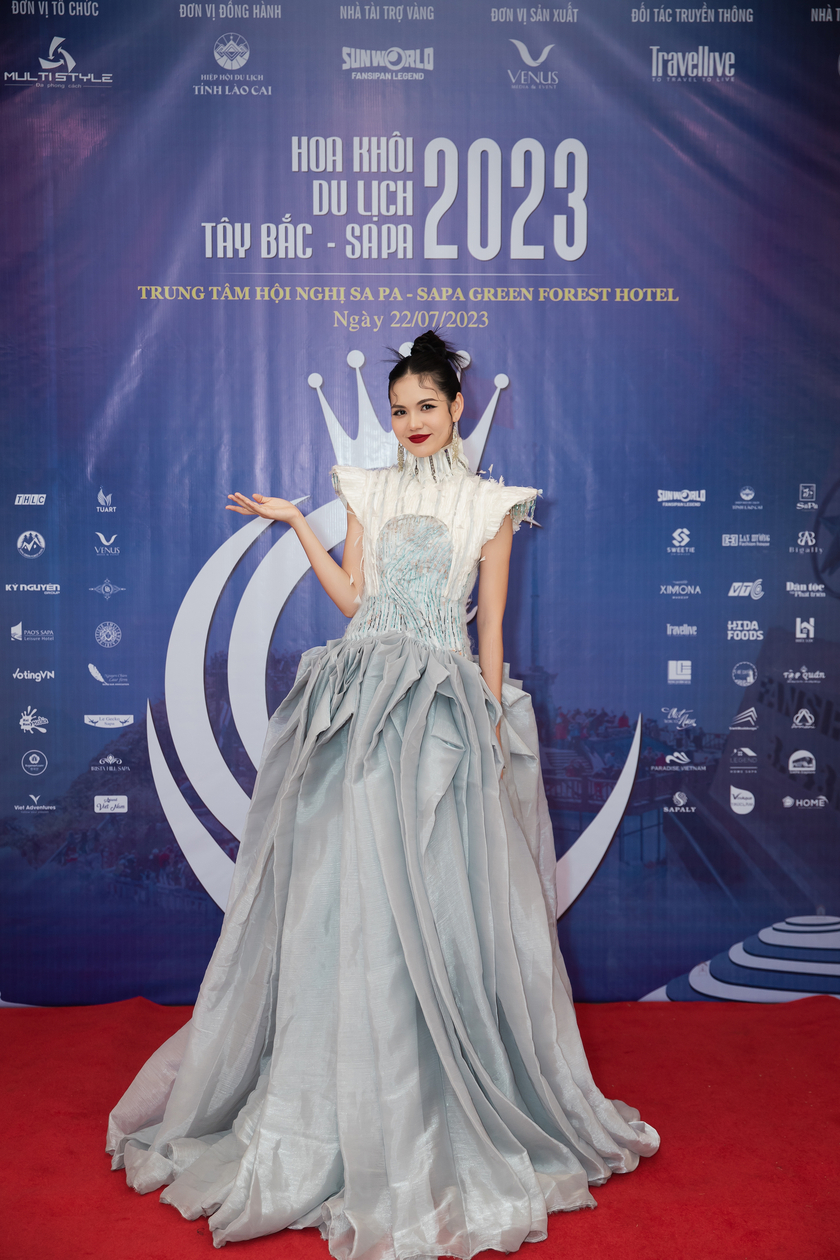 Hoa hậu Du lịch Việt Nam 2022 – Lương Kỳ Duyên xuất hiện đầy quyền lực và kiêu sa tại bán kết Hoa khôi Du lịch Tây Bắc – Sa Pa 2023.