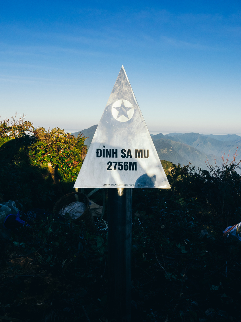 Sa Mu là đỉnh núi hoang sơ ở Tà Xùa vừa được cắm chóp vào tháng 12/2022.
