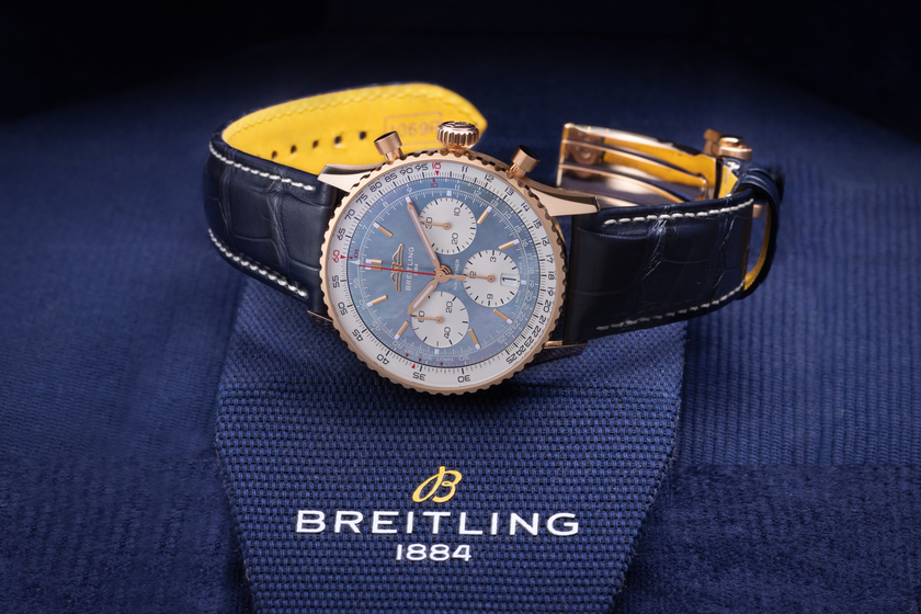 Nhân dịp kỷ niệm 10 năm thành lập của S&S Group, thương hiệu đồng hồ Thụy Sĩ Breitling cùng tập đoàn đã hợp tác phát triển và cho ra mắt phiên bản Navitimer B01 S&S 10th Anniversary, phiên bản giới hạn 20 chiếc trên toàn cầu.