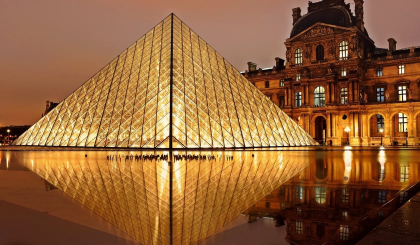 Bảo tàng Louvre ở Paris, Pháp