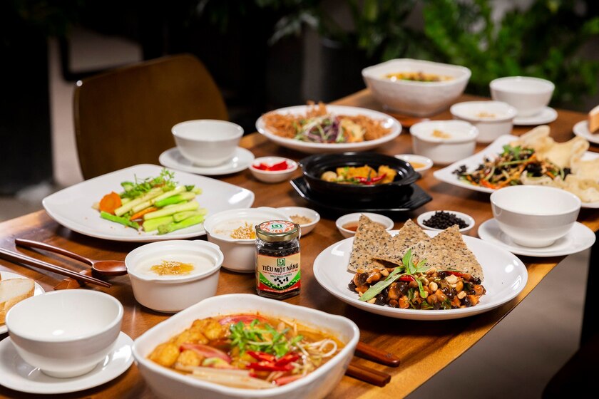 Hệ thống nhà hàng chay Mộc Nhiên là địa điểm yêu thích của những người đam mê ẩm thực chay Sài Gòn.