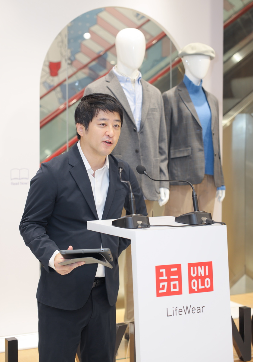 Ông Hideki Nishida, Tổng giám đốc UNIQLO Việt Nam phát biểu tại sự kiện