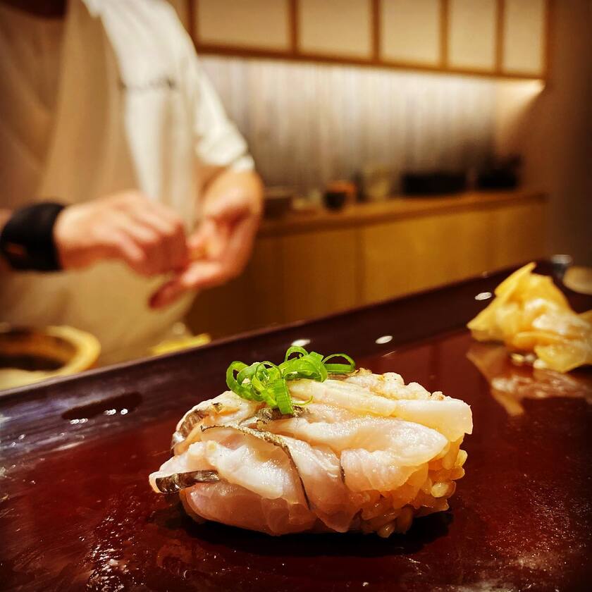 Nguyên liệu luôn là yếu tố quan trọng nhất với hầu hết các nhà hàng Nhật, đặc biệt là sushi.