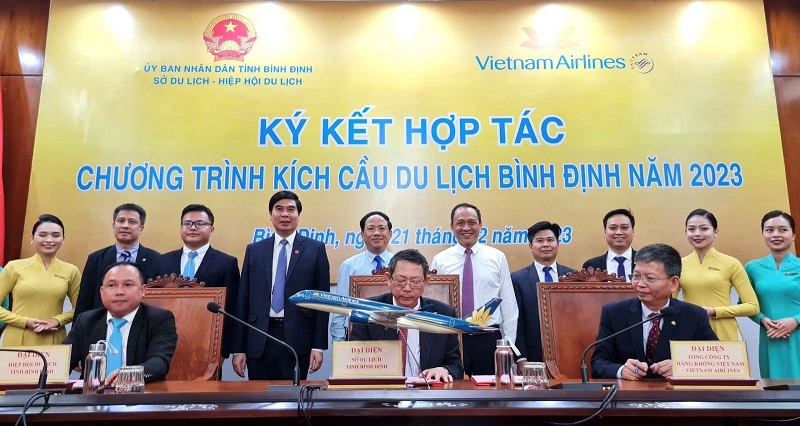 Tháng 2/2023, Sở Du lịch, Hiệp hội Du lịch Bình Định và Vietnam Airlines đã ký kết biên bản thỏa thuận hợp tác xây dựng sản phẩm kích cầu du lịch Bình Định năm 2023 với phương châm “Tăng tối đa chất lượng sản phẩm, giảm tối đa giá thành sản phẩm