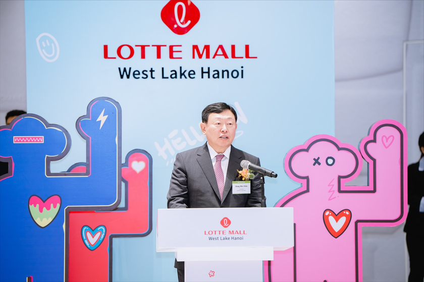 Chủ tịch Tập đoàn LOTTE Shin Dong-bin phát biểu tại sự kiện