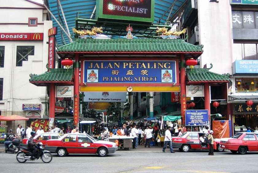 Phương tiện giao thông công cộng tại Malaysia khá đa dạng.