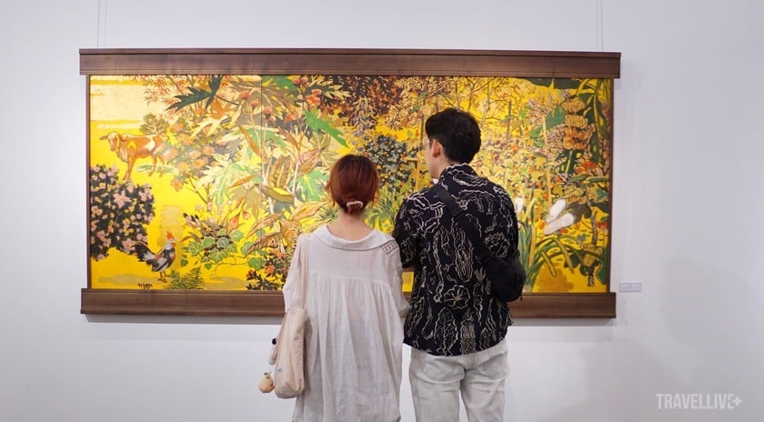28 bức tranh sơn mài của họa sĩ Nguyễn Đình Tuyên được trưng bày tại triển lãm 