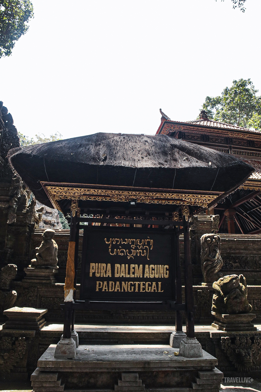 Từ Pura trong tiếng Bali nghĩa là 