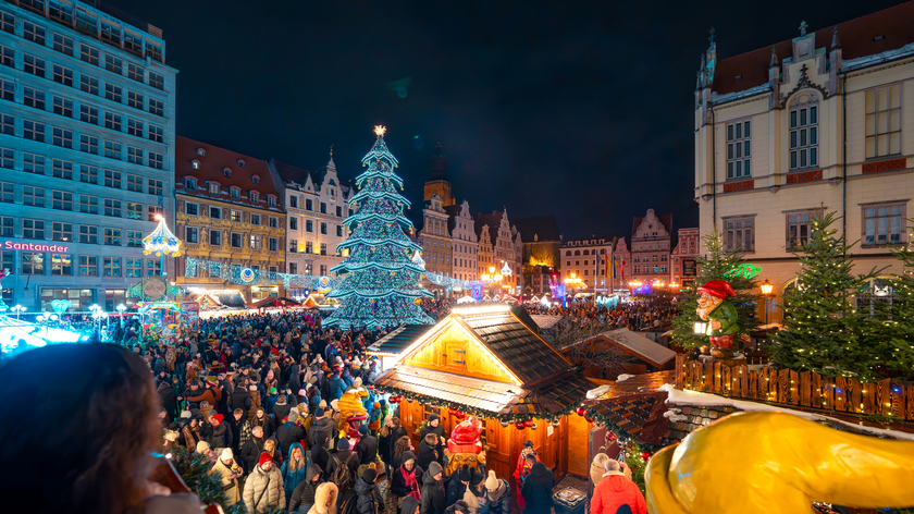 Wroclaw – một thành phố lớn của Ba Lan hấp dẫn du khách với khu chợ Giáng sinh rực rỡ sắc màu