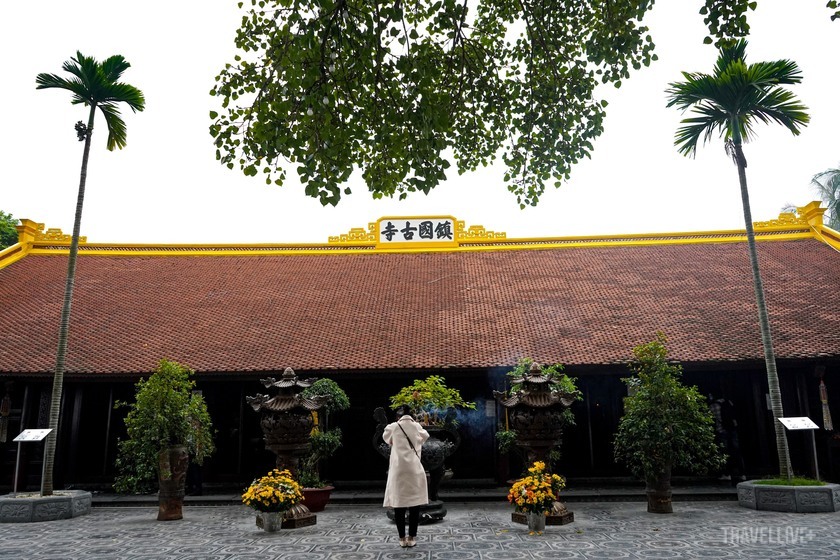 Thượng điện  trong chùa Trấn Quốc.