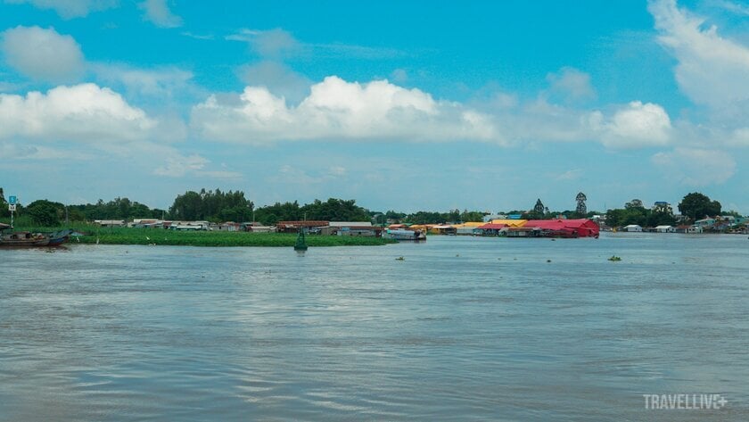 Dự án tô màu cho làng bè cá Châu Đốc được kỳ vọng biến làng nổi cá bè trở thành cung đường thủy đa sắc màu đầu tiên ở miền Tây